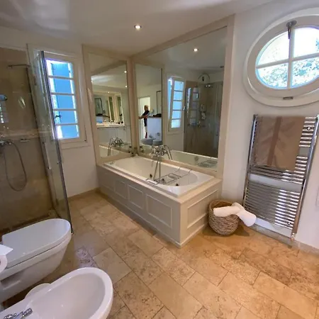 فيلة Milefleure *